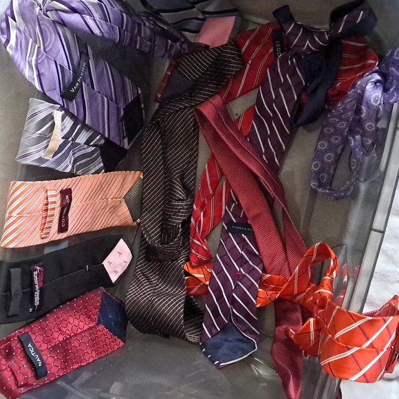 Lot Of Nautica Men's Ties in Purple, Orange, and Red - Picture 3 of 5